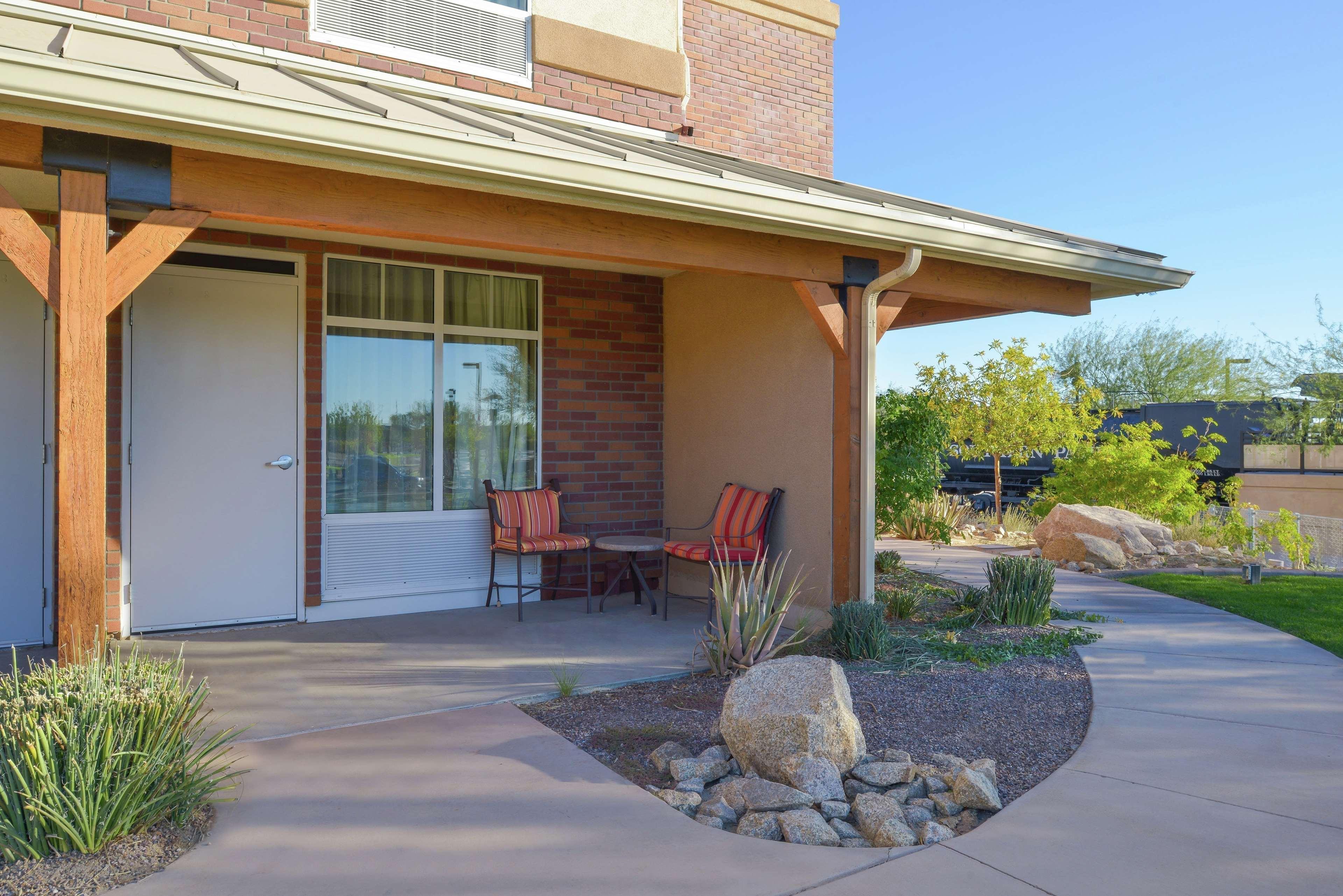 Hilton Garden Inn Yuma Pivot Point Exterior photo